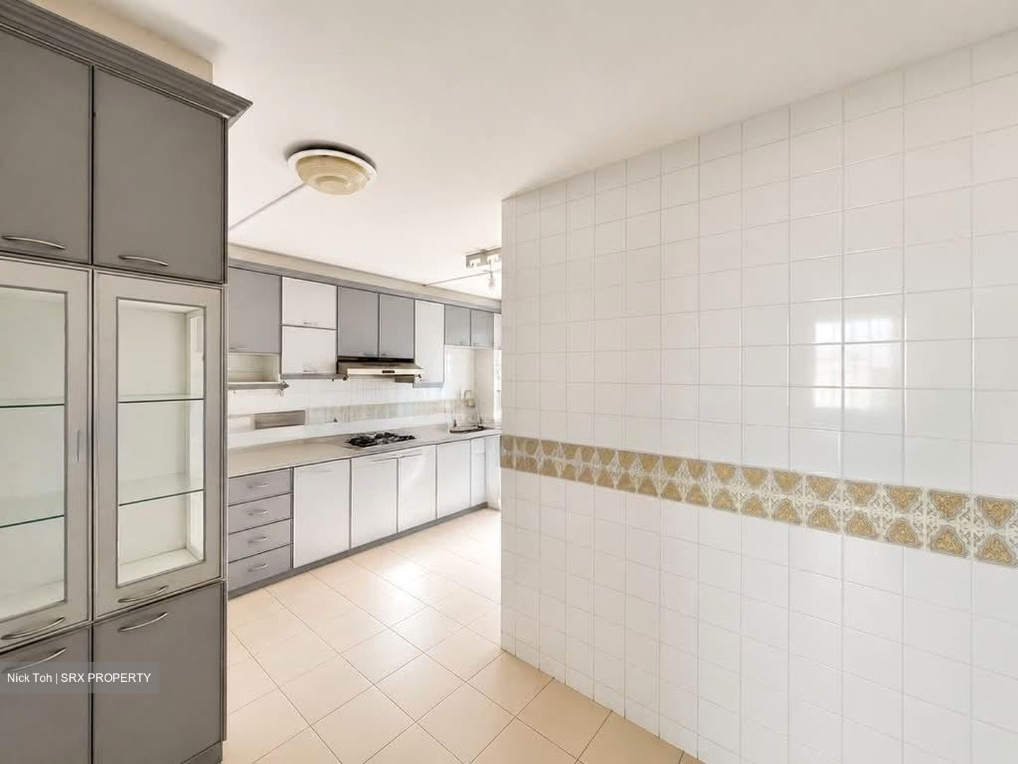 Blk 831 Jurong West Street 81 (Jurong West), HDB Executive #580696241